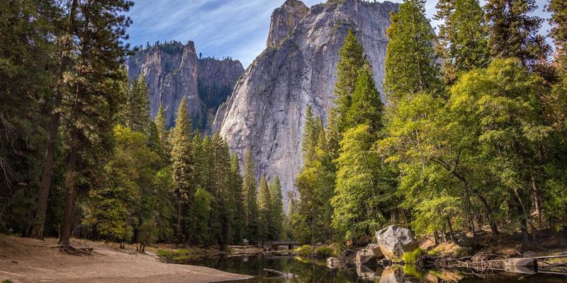 时尚女装9：洞悉潮流服饰脉搏，解码女装批发新趋势